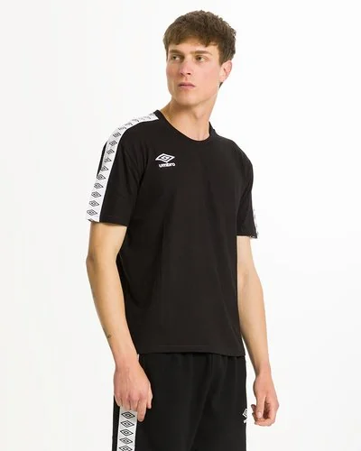 Umbro - T-shirt Essential con banda logata